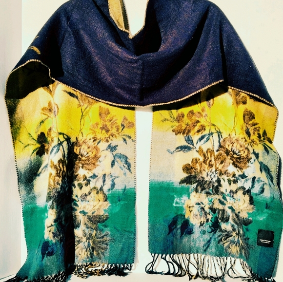 Lord & Taylor Women's Blue Blanket Wrap Acrylic Scarf - Picture 2 of 10